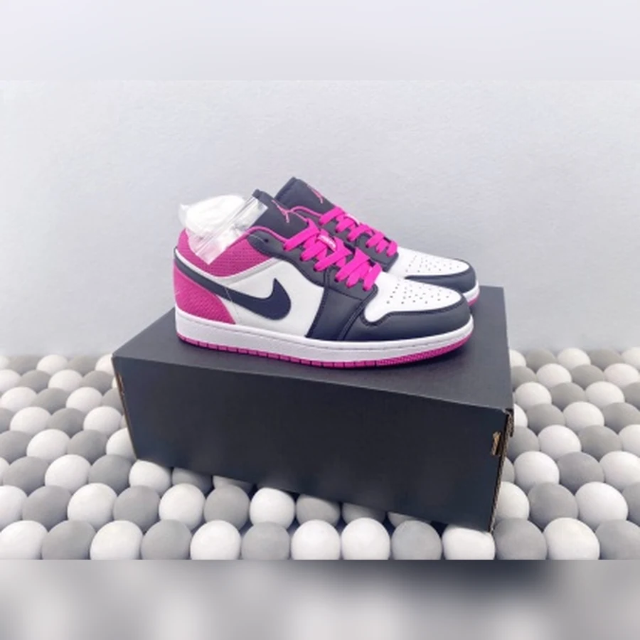 Jordan 1 Low Black White Fuchsia
