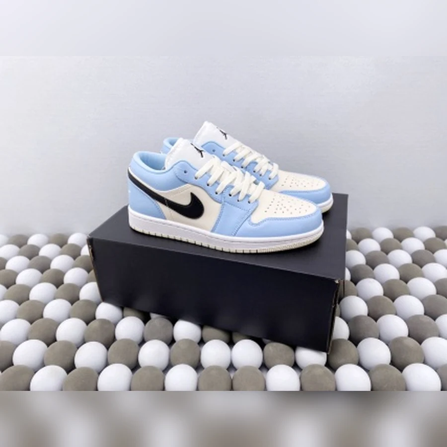 Jordan 1 Low Light Blue Sail Black