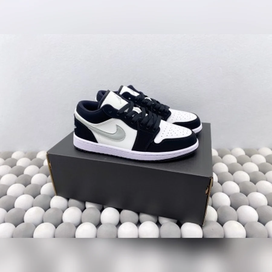 Jordan 1 Low Black White Grey