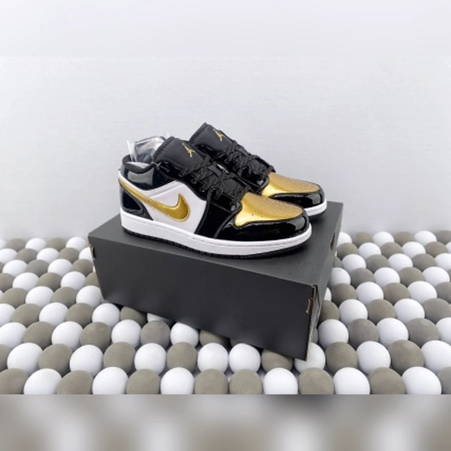 Jordan 1 Low Black Metallic Gold White