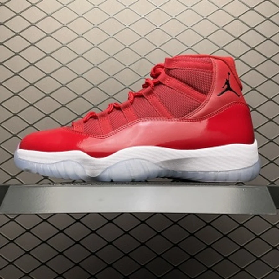 Jordan 11 Red White