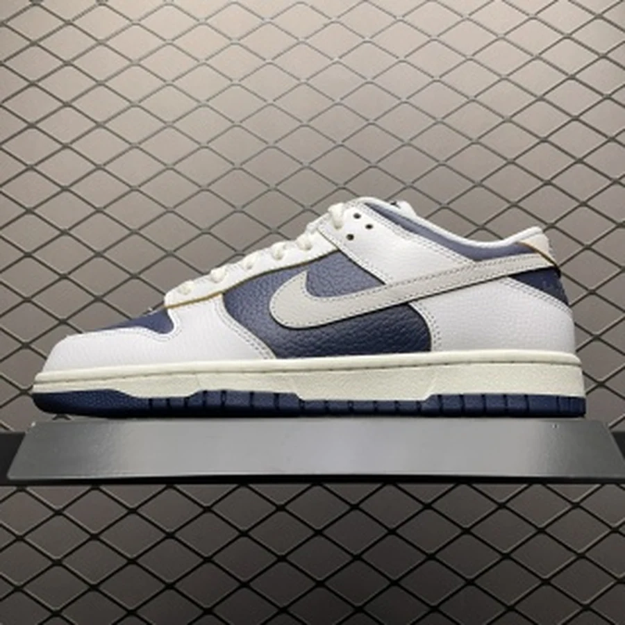 Nike Dunk Low Navy White Grey